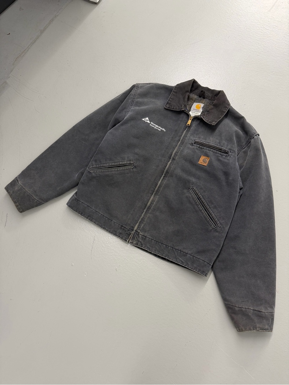 Vintage Carhartt J97 Detroit Jacket - Picture 2 of 7